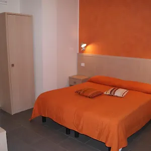 hotel-la-zorza.hotelitalianriviera.com/